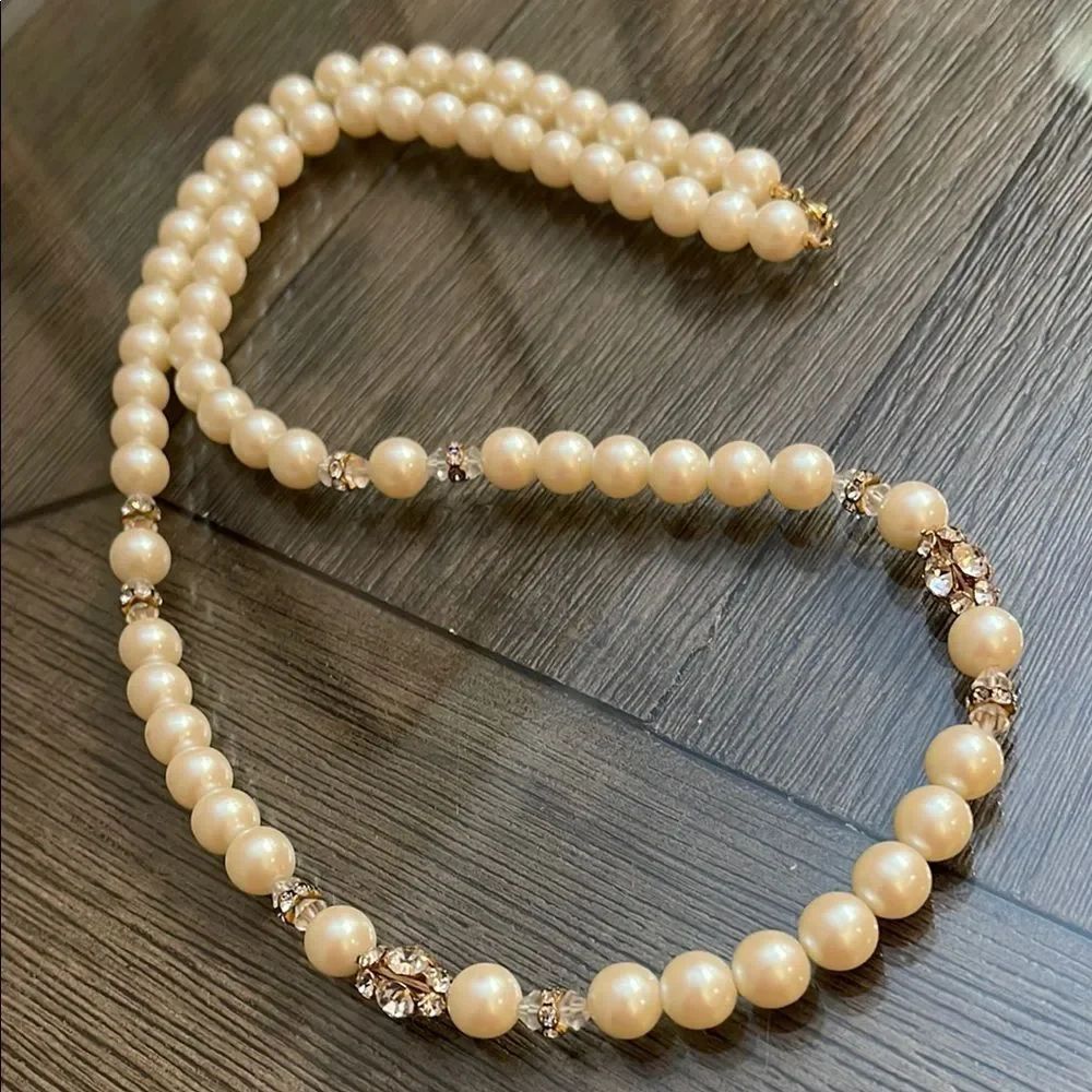 Vintage Ivory / Cream Pearls with Crystals Necklace